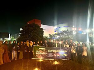 Menggugat Dengan Doa, Berjuang Dengan Amal: Mahasiswa Dan Pelajar Kalimantan Barat Gelar Istighosah Dan Agresi Solidaritas Di Bundaran Kubu Raya